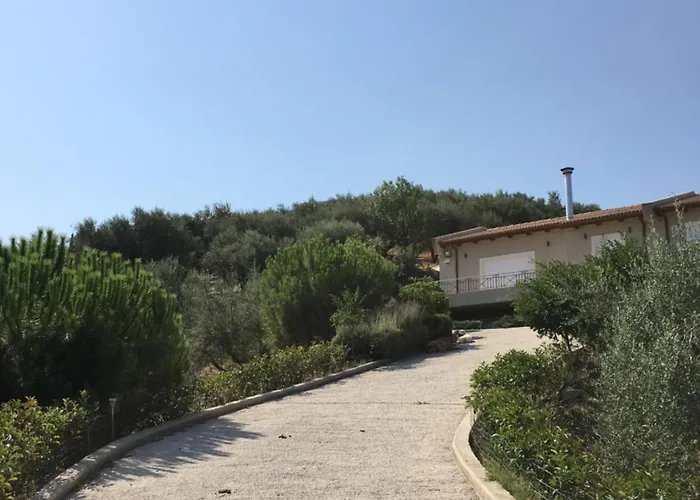 The Olive Orchard Дом отдыха Ziria